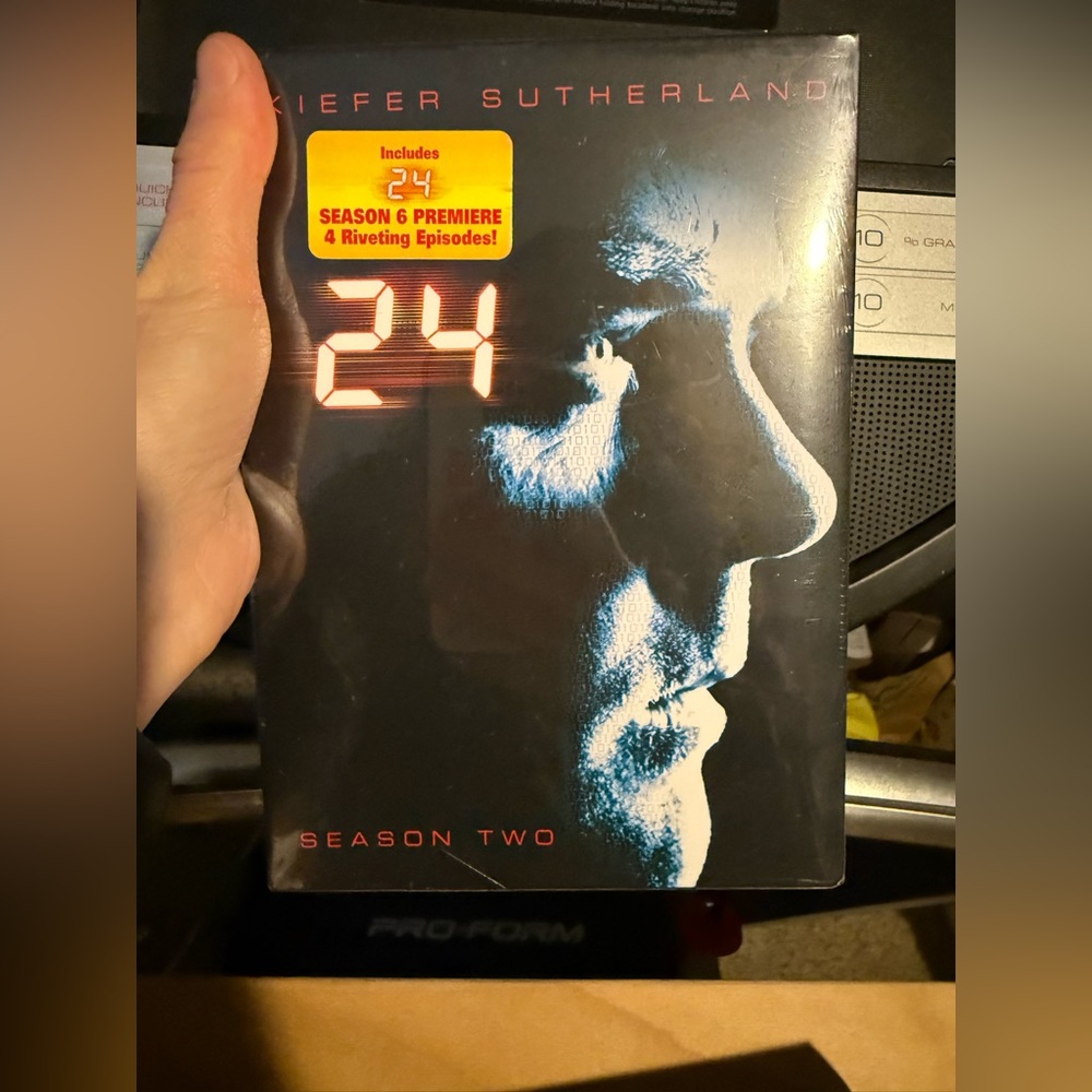 Season 2 - TV show 24 New